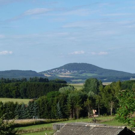 Apartment In Leudersdorf Eifel With Terrace Uxheim Exterior photo